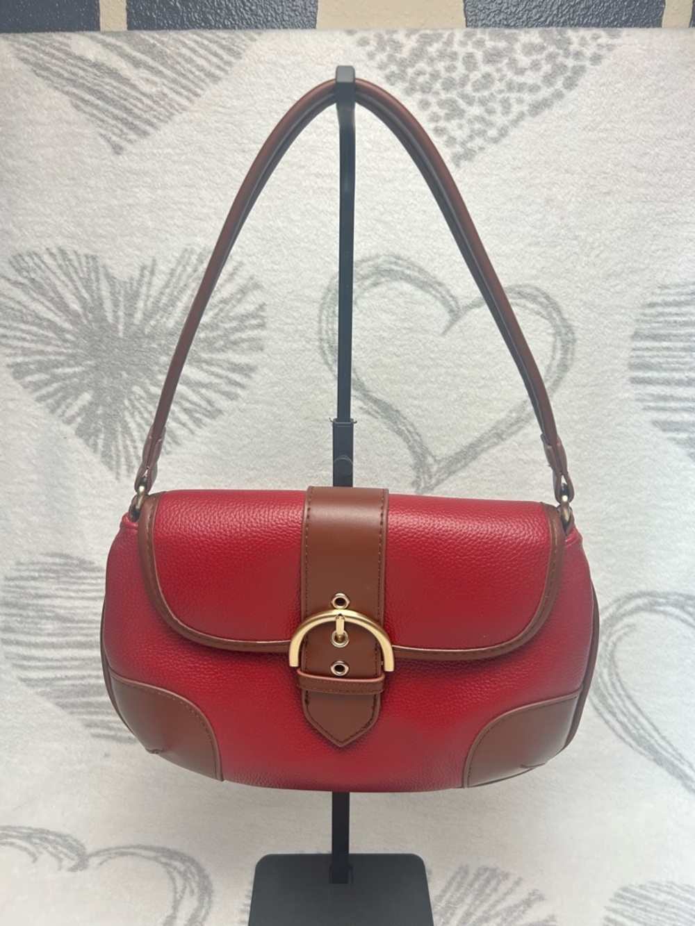 Woman’s red and gold shoulder bag Time and tru